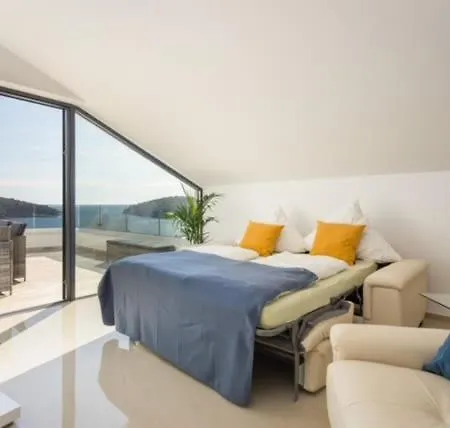 Luxury Anto With Sea View And Balcony *
