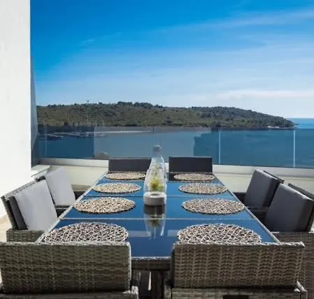 Apartment Luxury Anto With Sea View And Balcony