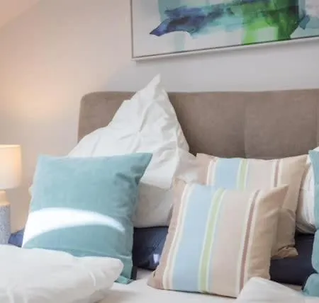 Apartment Luxury Anto With Sea View And Balcony